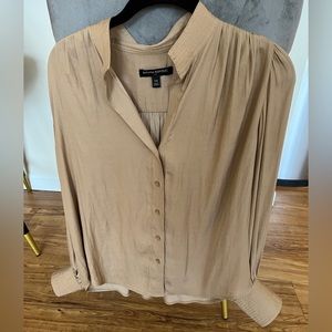 Banana Republic Factory / Very pretty Button-down Blouse / Size XS